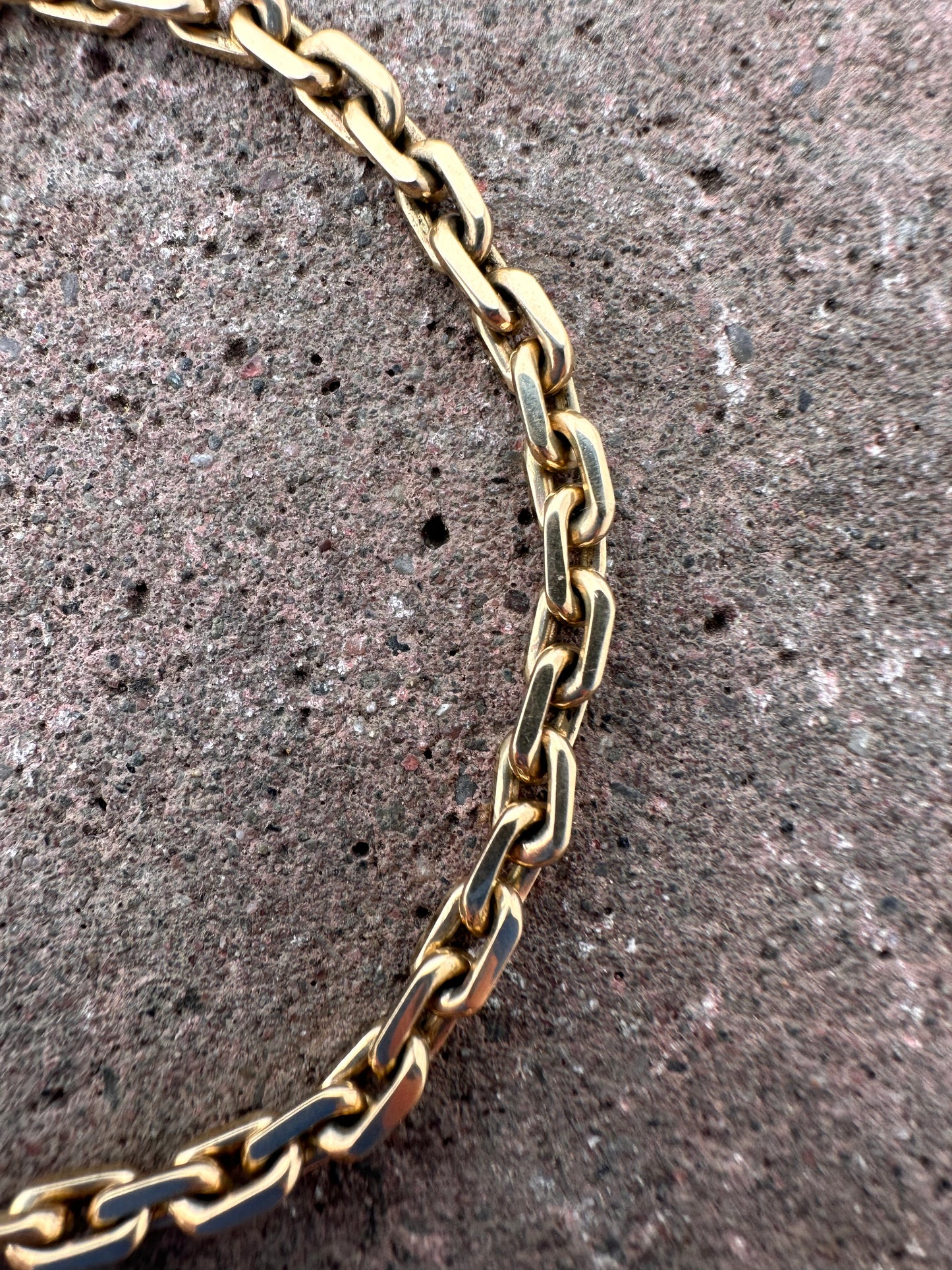 VINTAGE 14CT BIKER BRACELET WITH BOX CLASP