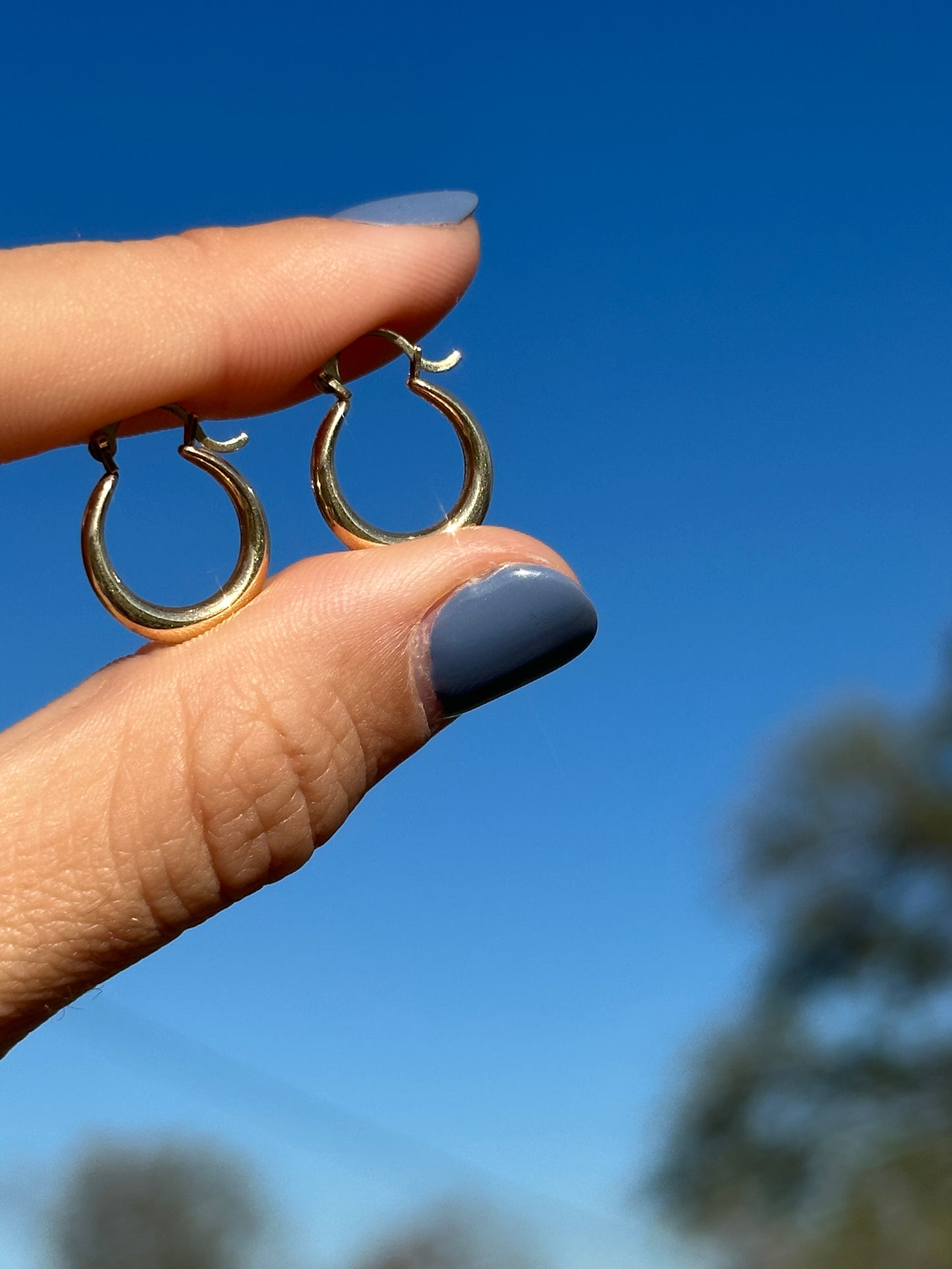VINTAGE 14CT CHUBBY BABY EARRINGS