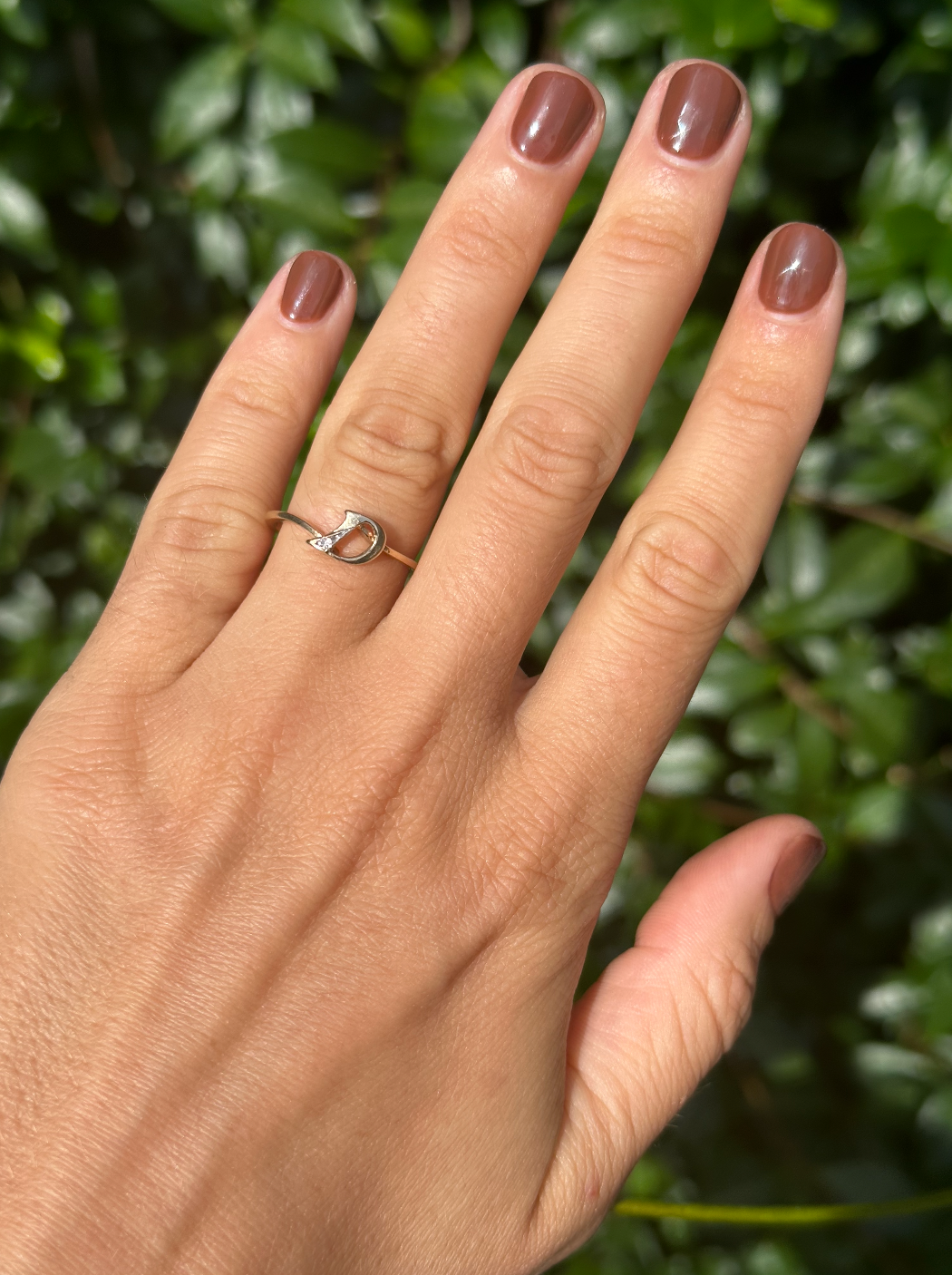 VINTAGE 9CT INITIAL RING - D