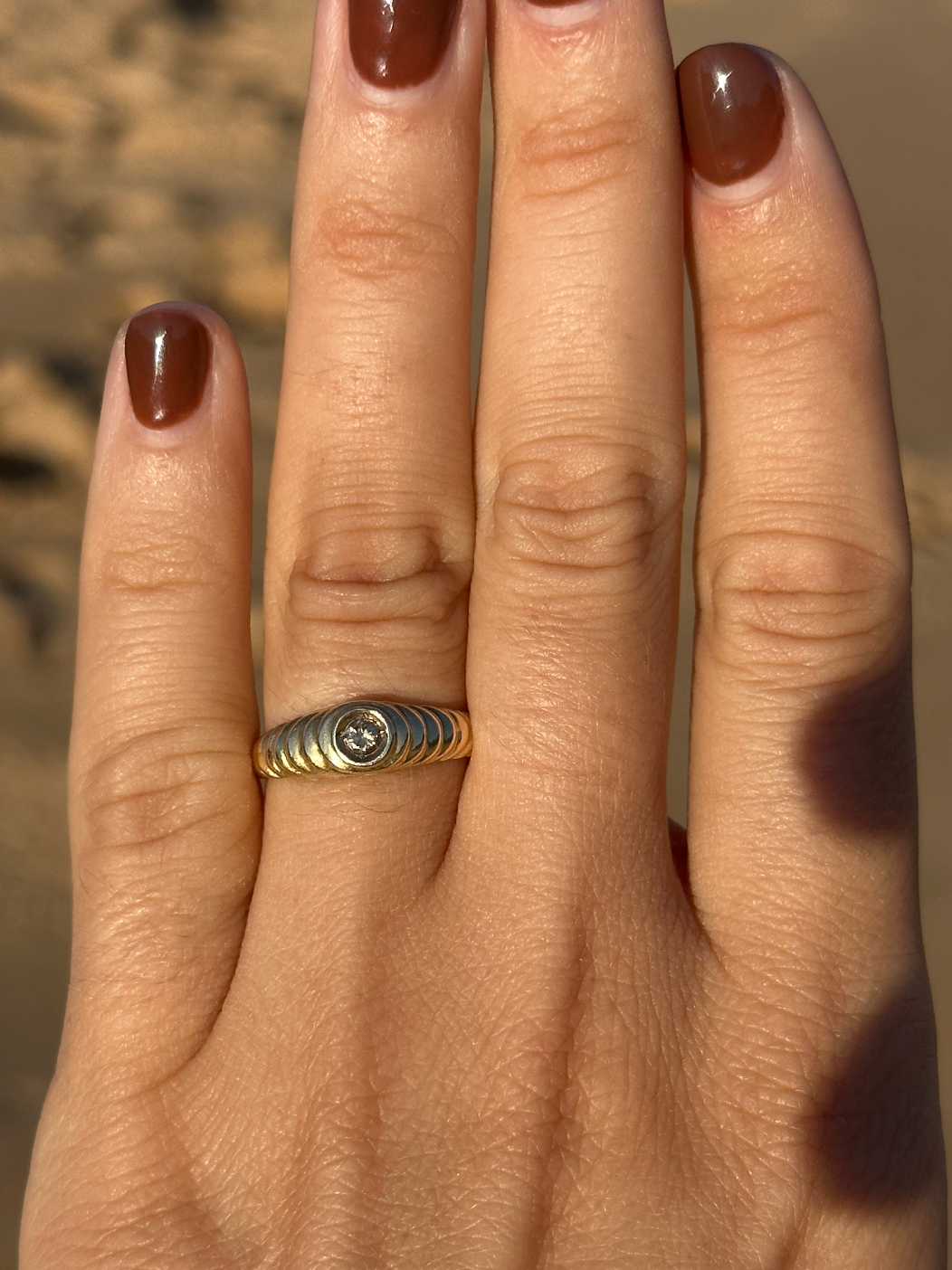 ESTATE 9CT CHAMPAGNE DIAMOND MOUNTAIN RING