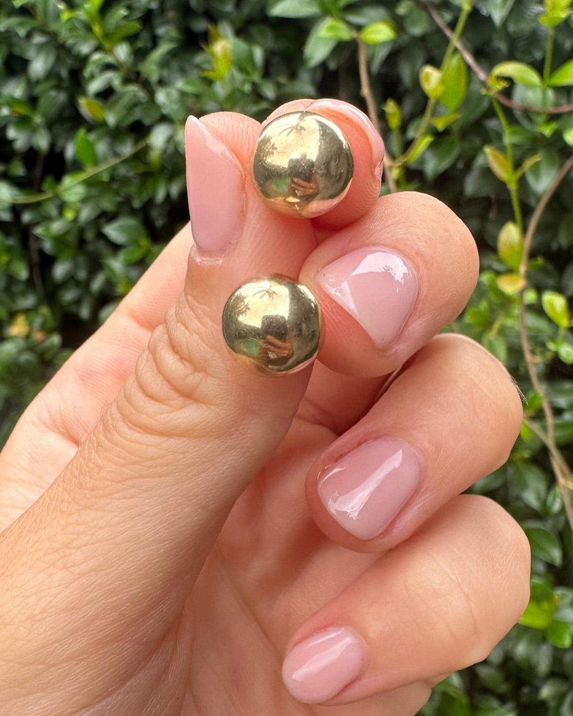 ESTATE 9CT GOLD PUFF EARRINGS