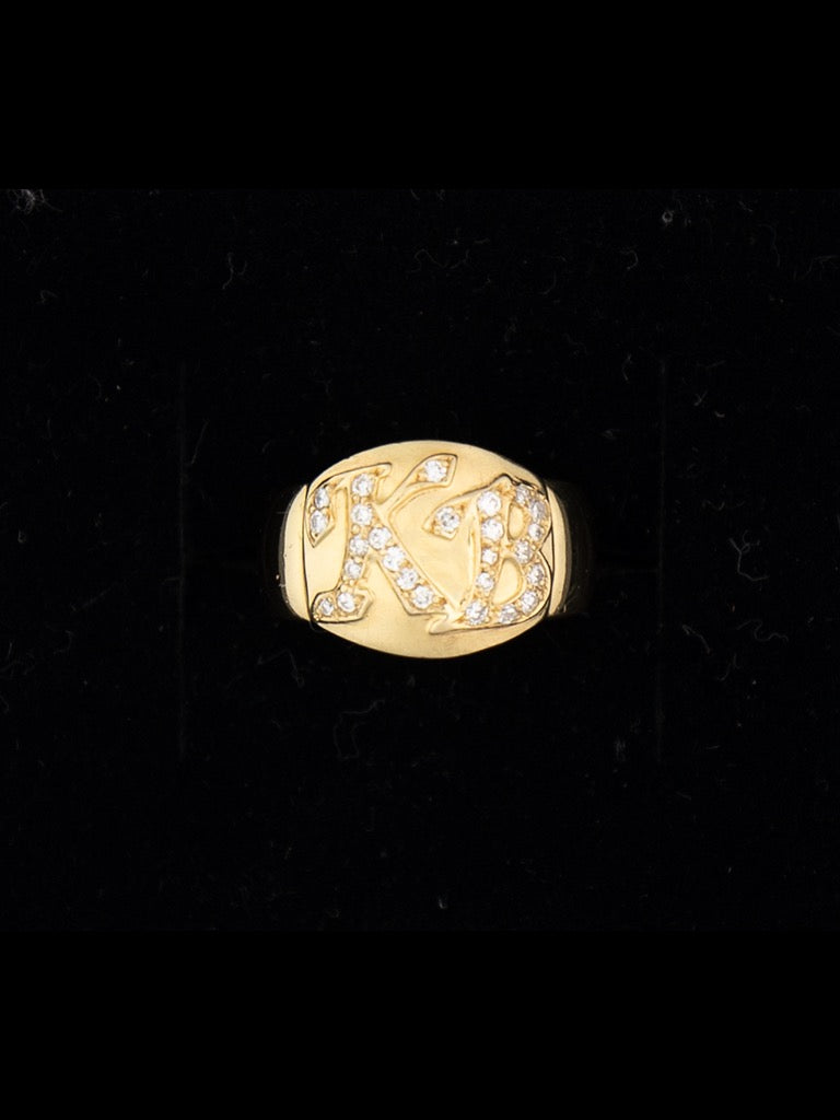 18CT GOLD AND DIAMONDS VINTAGE SIGNET RING - K.B.