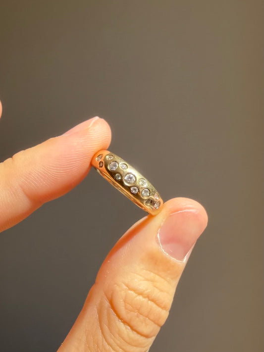 VINTAGE CELESTIAL 10CT GOLD AND DIAMOND RING