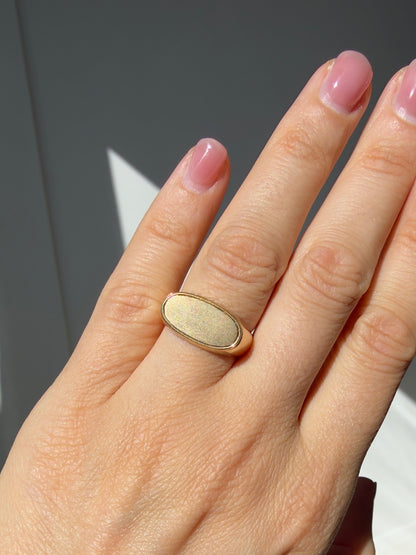 VINTAGE 18CT SIGNET - ELONGATED OVAL c.2012