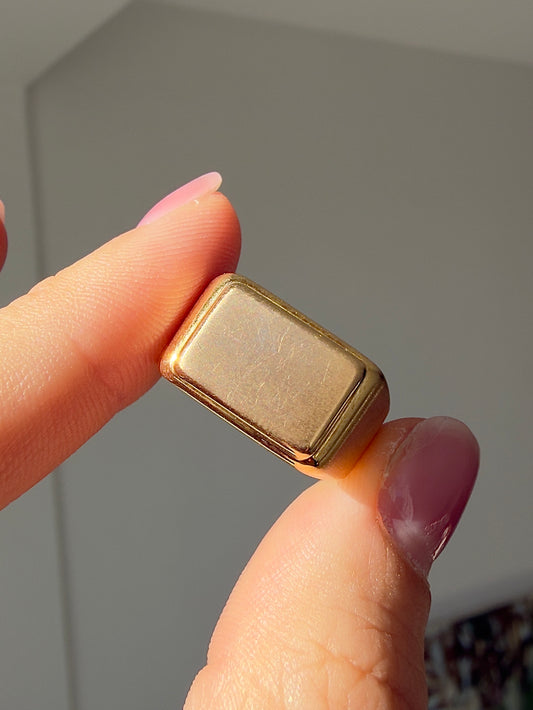 VINTAGE 18CT SIGNET - RECTANGLE c.1981