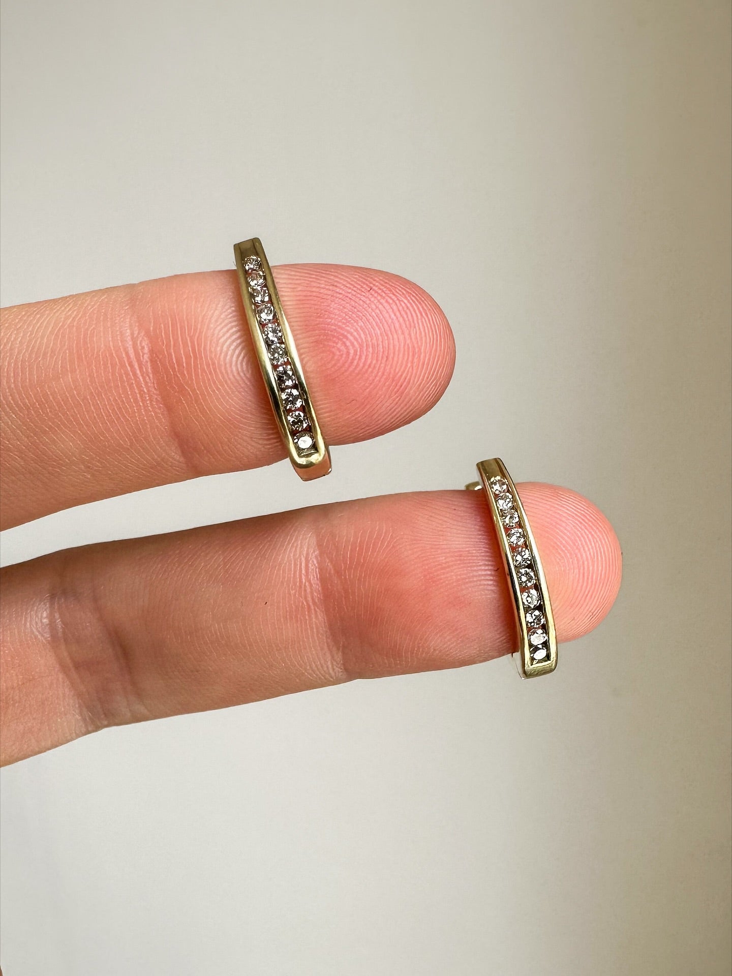 ESTATE 9CT GOLD AND DIAMOND DROP EARRINGS