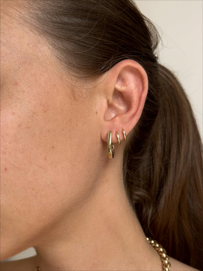 ESTATE 9CT GOLD AND DIAMOND DROP EARRINGS