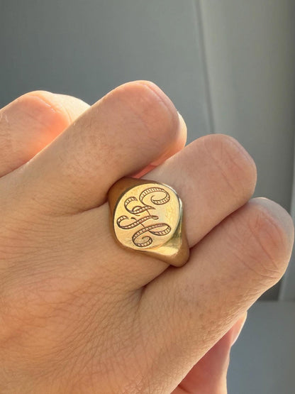 VINTAGE HEAVY 9CT GOLD SIGNET - G.H.