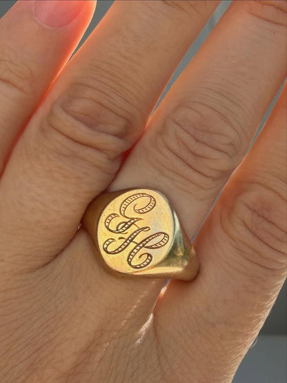 VINTAGE HEAVY 9CT GOLD SIGNET - G.H.
