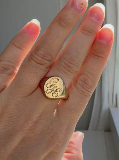 VINTAGE HEAVY 9CT GOLD SIGNET - G.H.