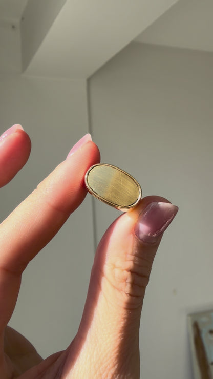 VINTAGE 18CT SIGNET - OVAL c.1983