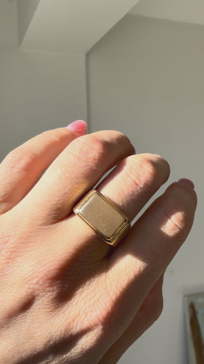 VINTAGE 18CT SIGNET - RECTANGLE c.1981