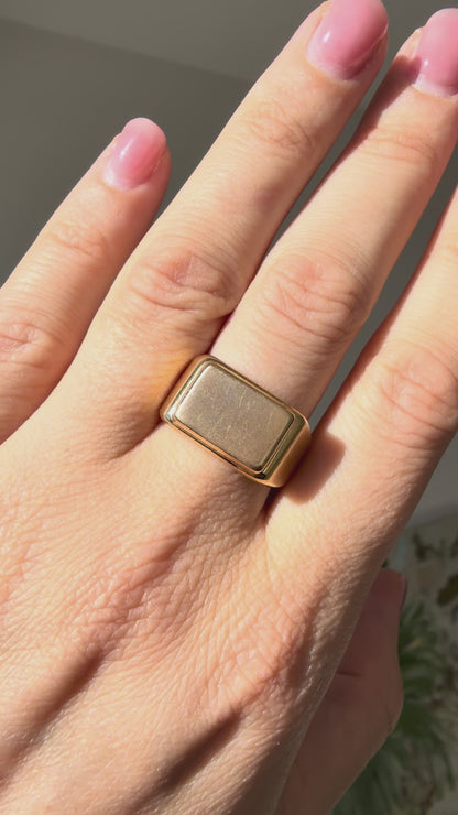 VINTAGE 18CT SIGNET - RECTANGLE c.1981