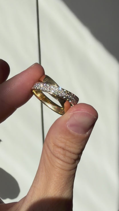 ESTATE 18CT CROSSOVER RING