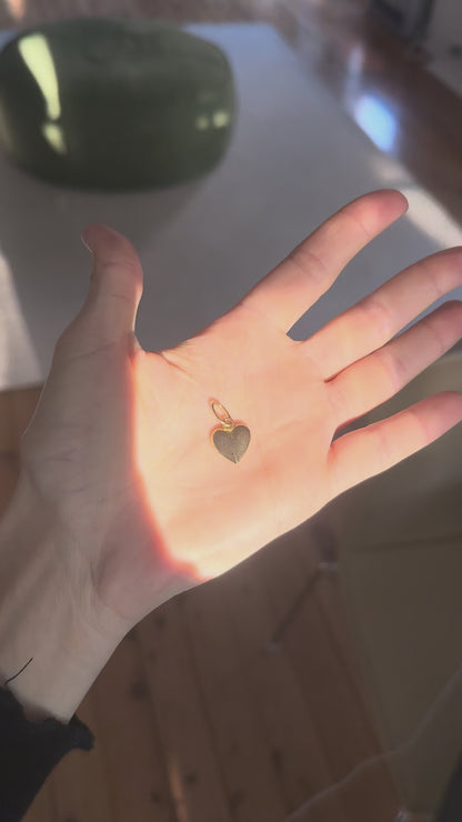 ESTATE ITALIAN 18CT GOLD HEART PENDANT