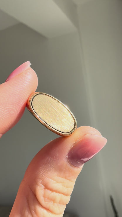 VINTAGE 18CT SIGNET - ELONGATED OVAL c.2012